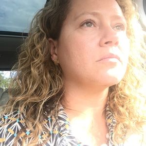 Meet your Posher, Carla